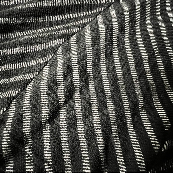 W5 tunic striped 3/4 sleeve top size small, stitch fix - Picture 2 of 4